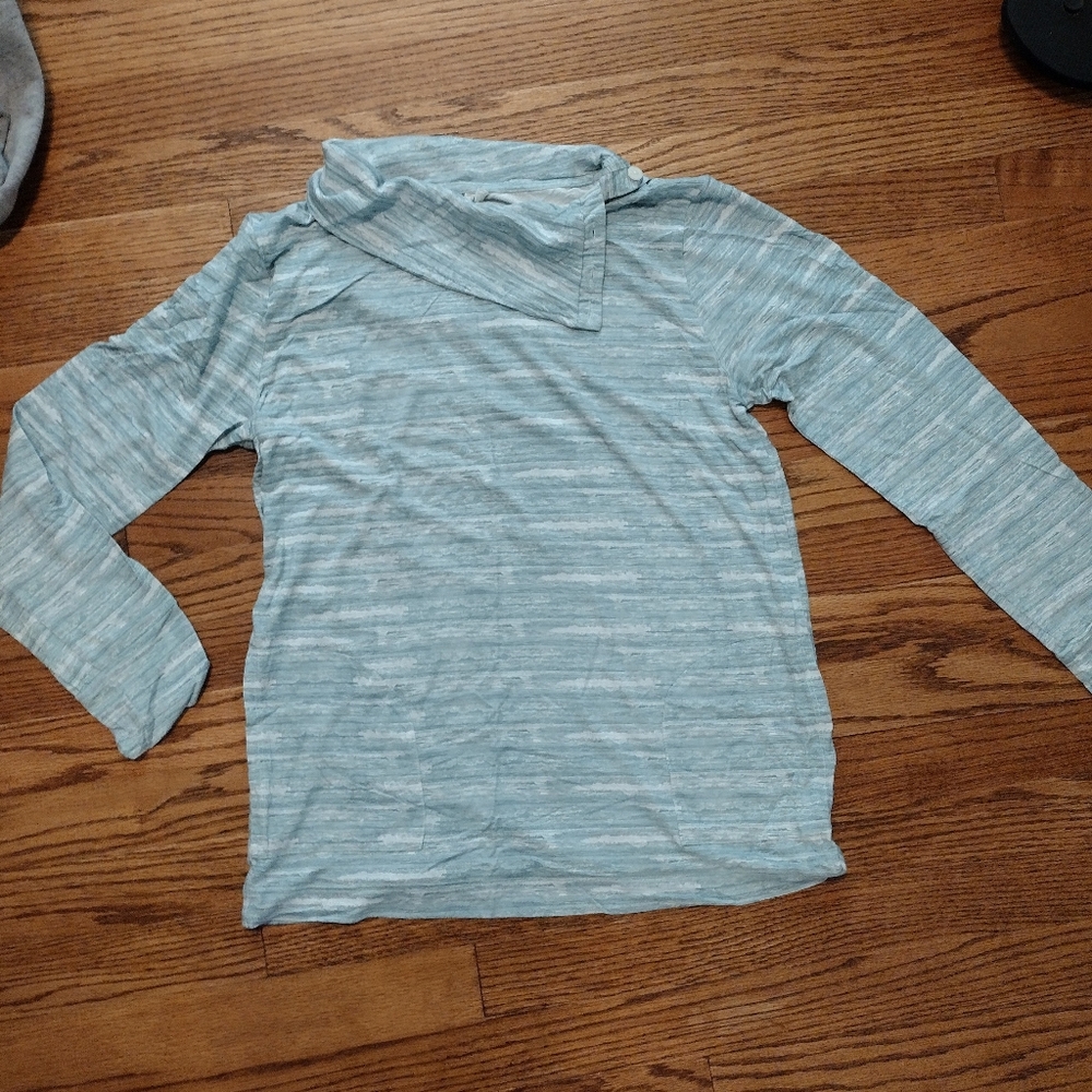 KQ Cowl-neck top with pockets